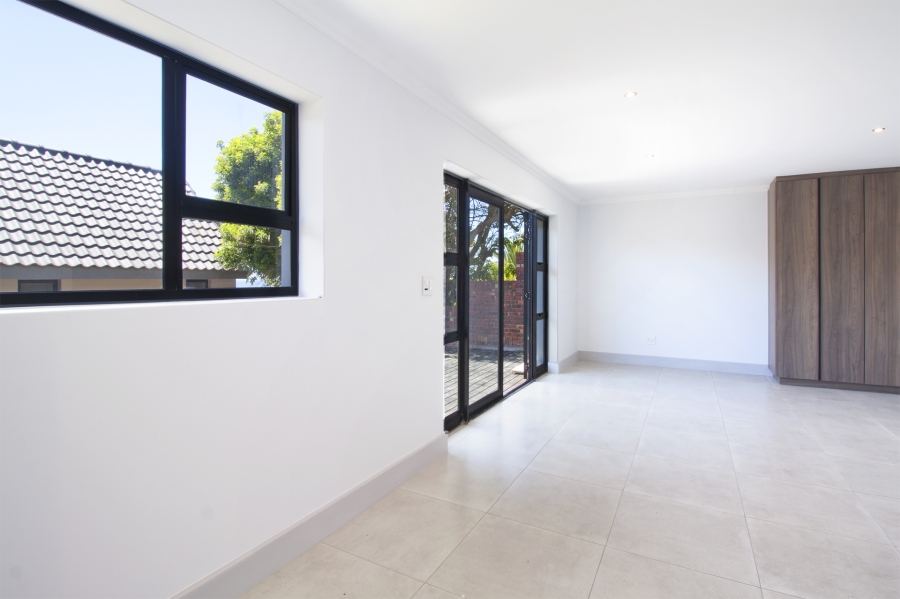 4 Bedroom Property for Sale in Fish Hoek Western Cape